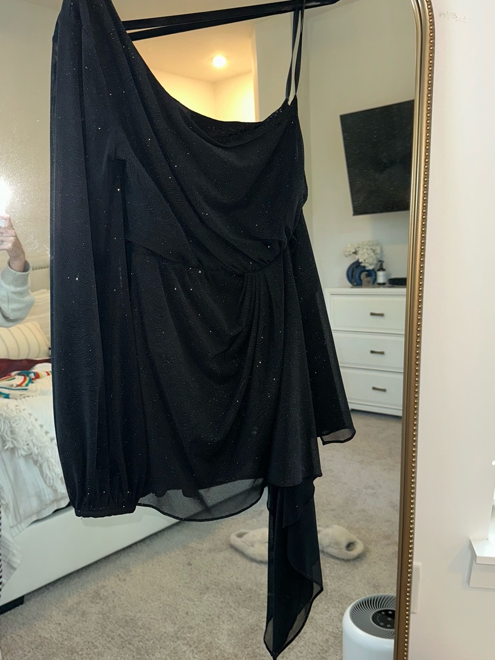 H:OURS Black One-Shoulder Sparkle Mini Dress